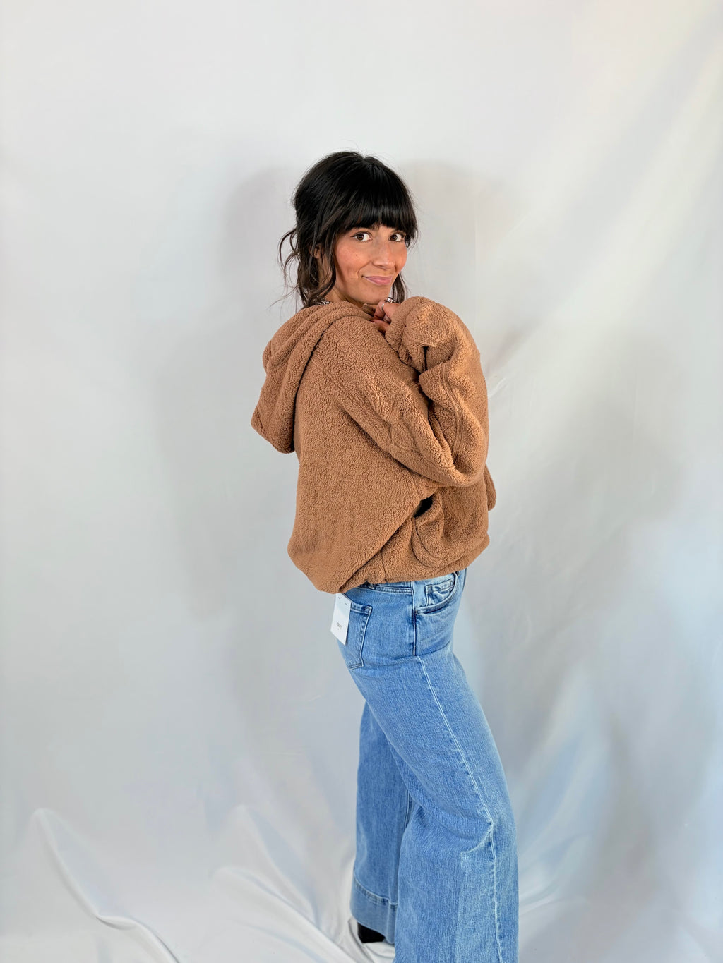 Snuggle Up Sherpa in Latte